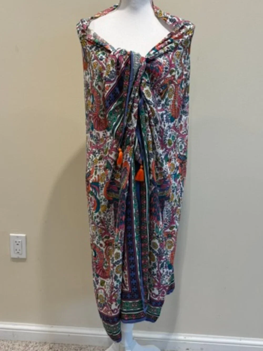 Beautiful Trina Turk Wrap / Swim Coverup